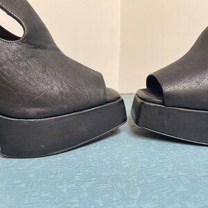 John Fluevog Monster Shoes Size 9 never worn